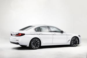 BMW 540i Luxury Line 2020 года  (WW)